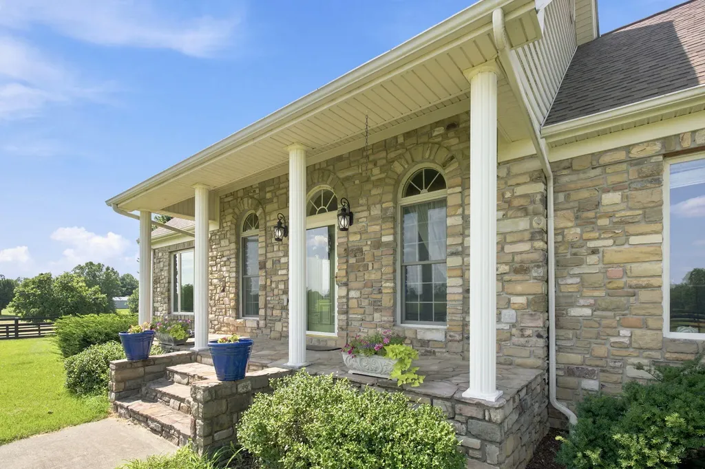 101 Sterling Drive Georgetown KY 40324