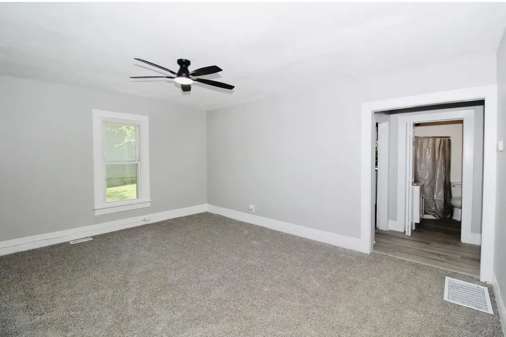 719 Hodge Street Madisonville KY 42431