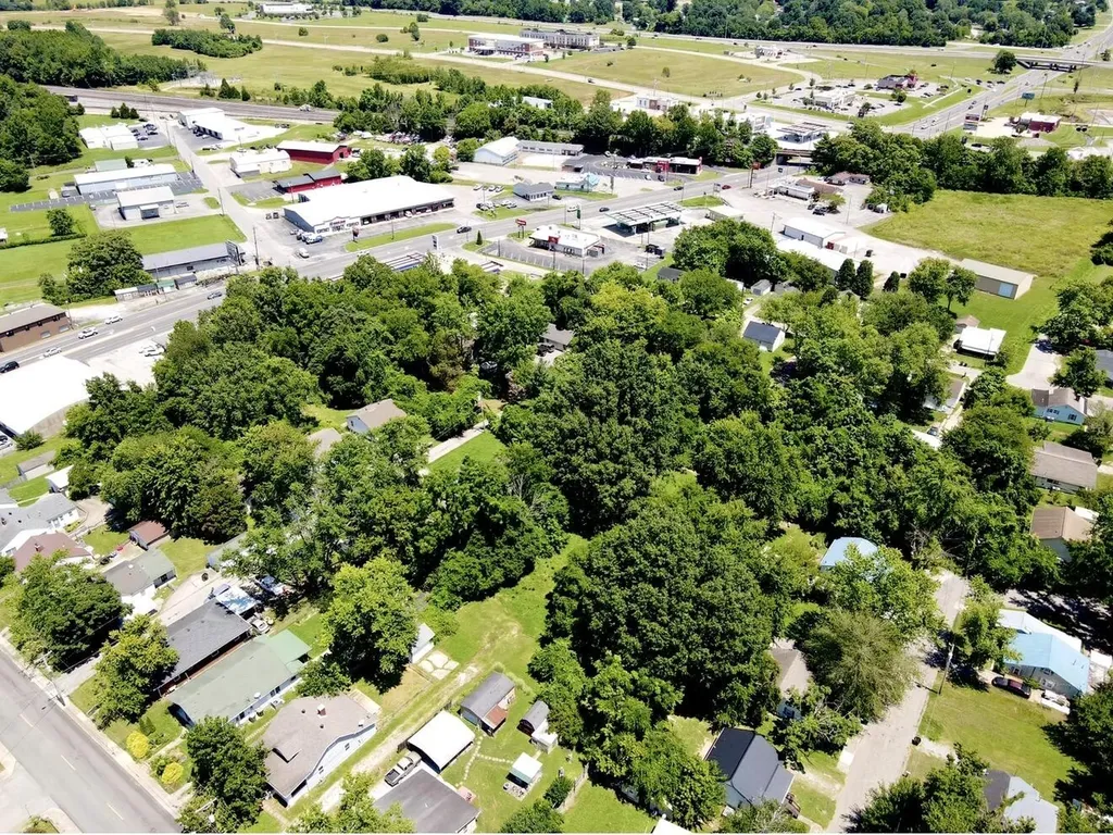 719 Hodge Street Madisonville KY 42431