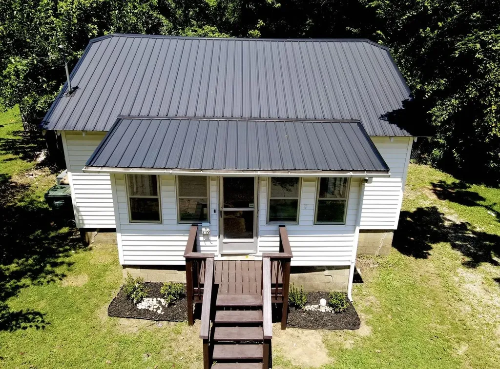 719 Hodge Street Madisonville KY 42431