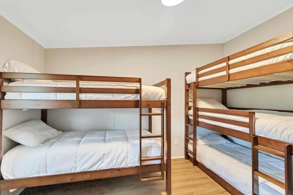384 Adkins Camp Loop Hudson KY 40145