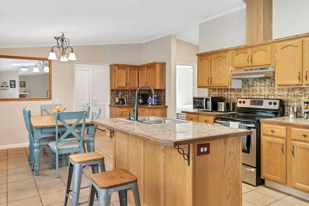 384 Adkins Camp Loop Hudson KY 40145