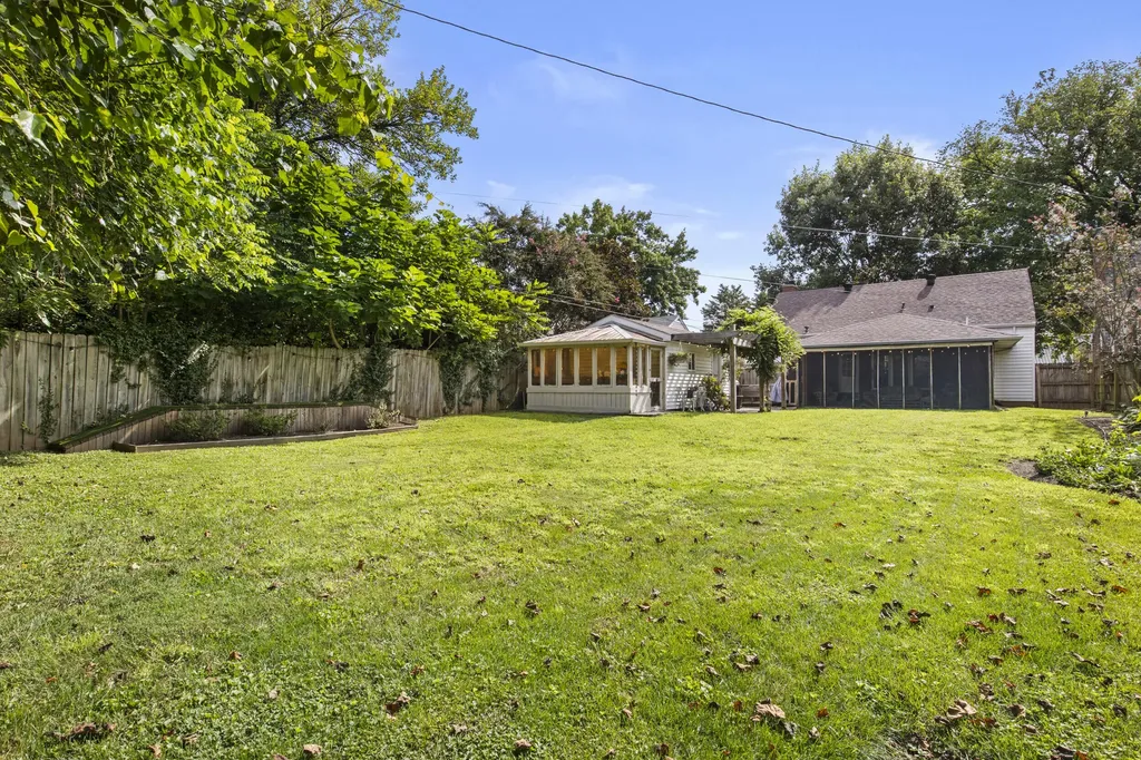 114 Pickett Avenue Frankfort KY 40601