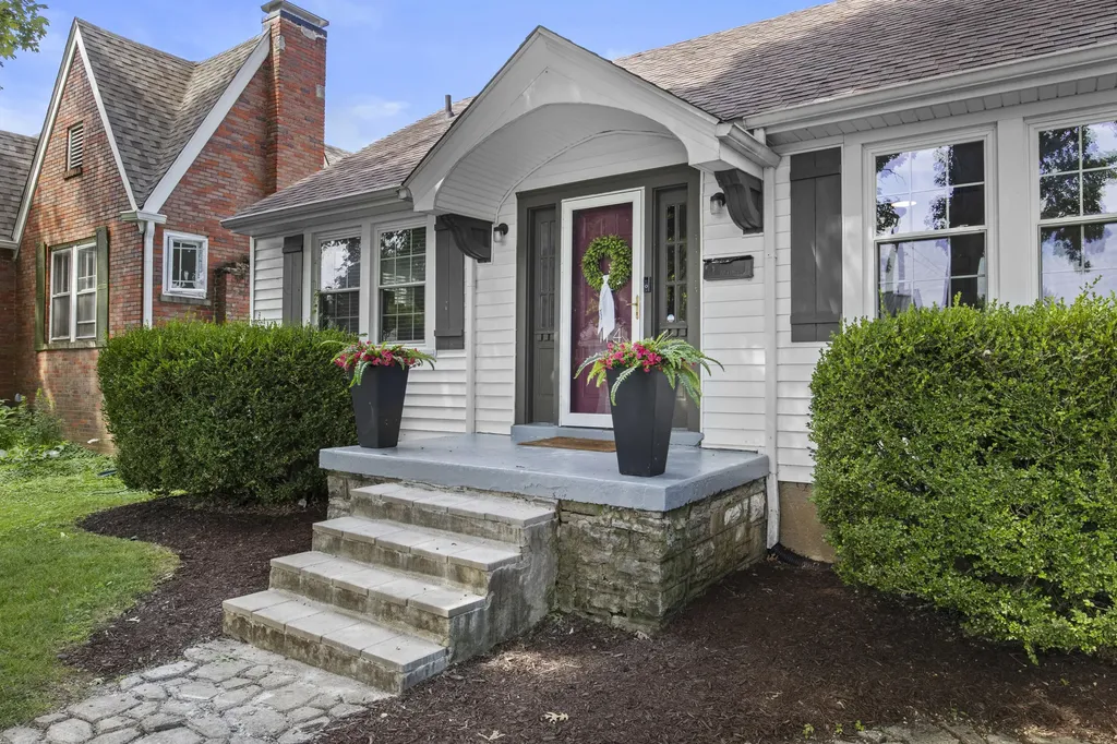 114 Pickett Avenue Frankfort KY 40601