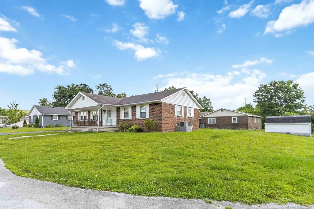 79 Meadow Lark Circle Corbin KY 40701