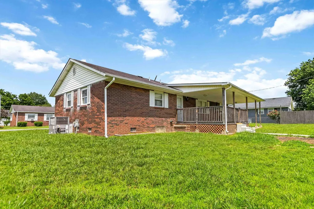 79 Meadow Lark Circle Corbin KY 40701