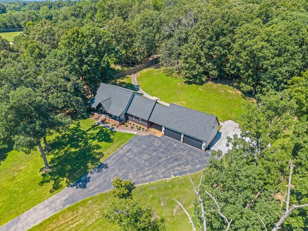 3995 Witty Lane Hopkinsville KY 42240