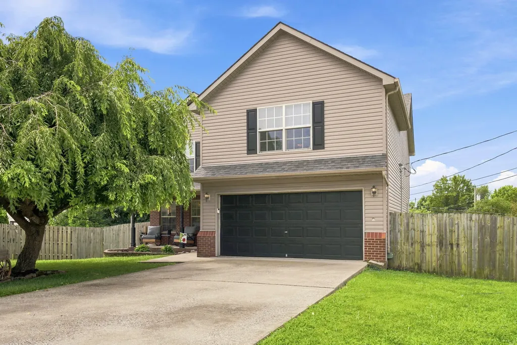 404 E Ridge Drive Nicholasville KY 40356