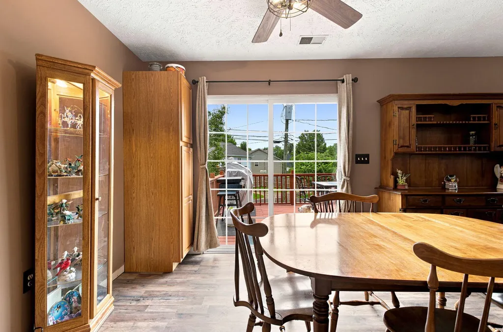 404 E Ridge Drive Nicholasville KY 40356