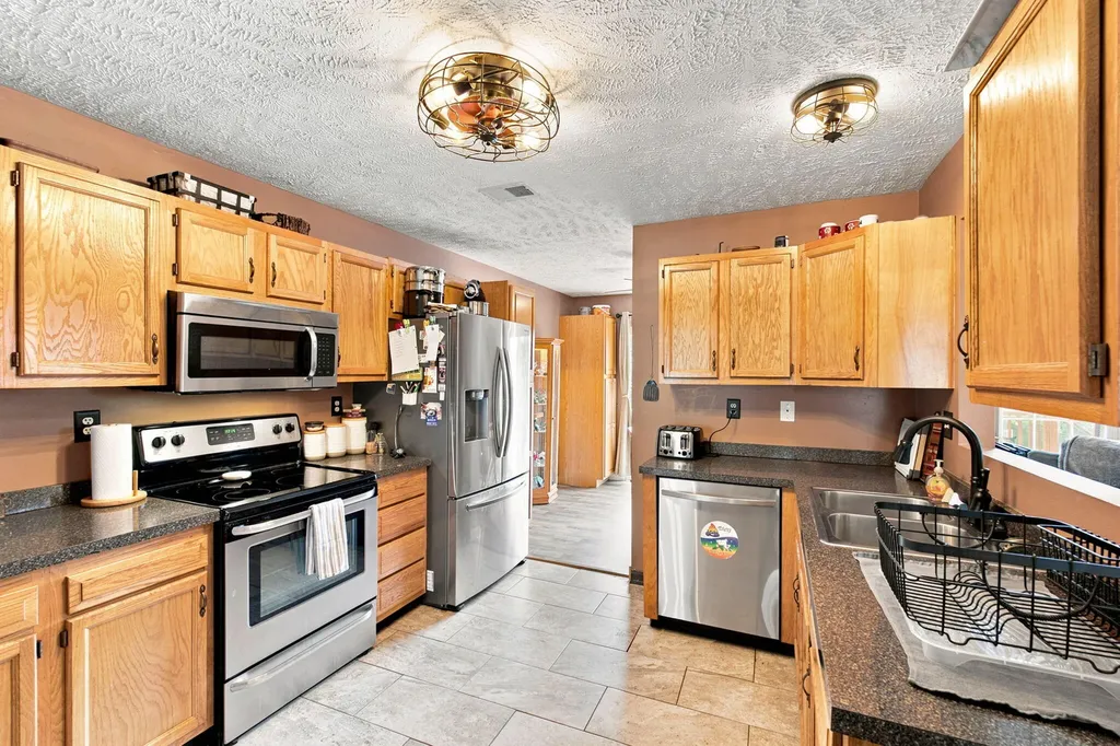 404 E Ridge Drive Nicholasville KY 40356