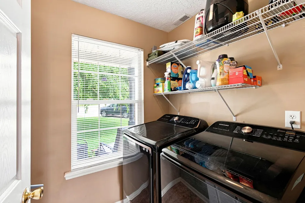 404 E Ridge Drive Nicholasville KY 40356