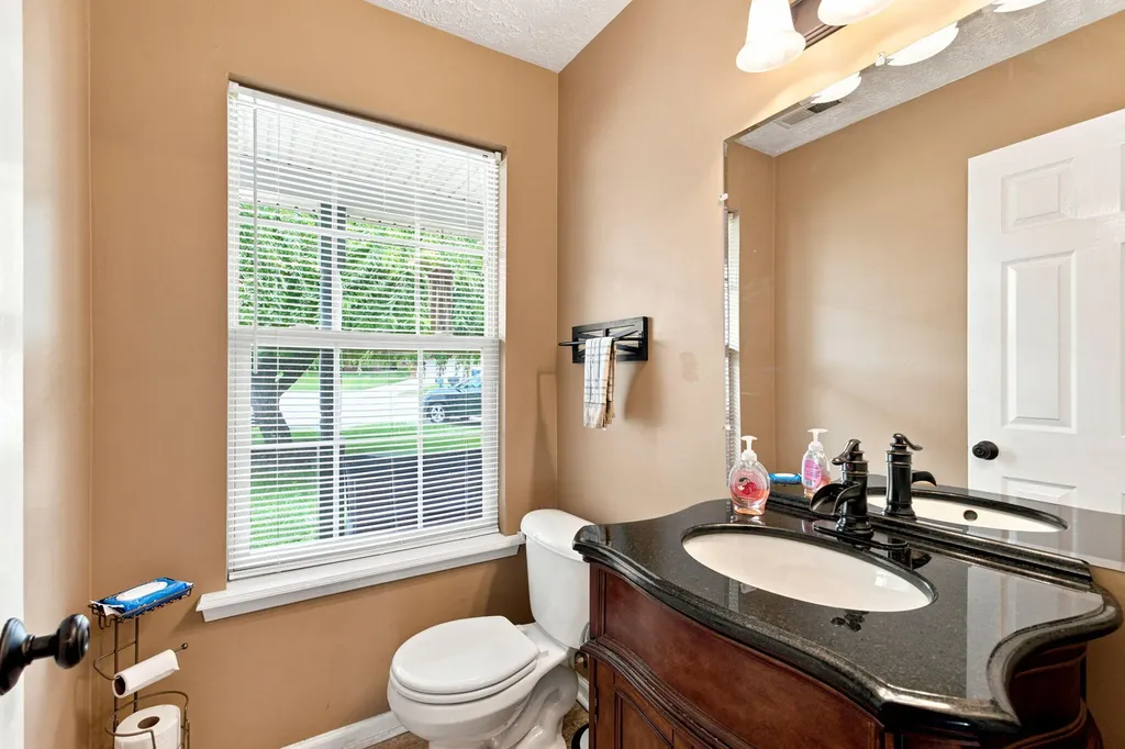 404 E Ridge Drive Nicholasville KY 40356