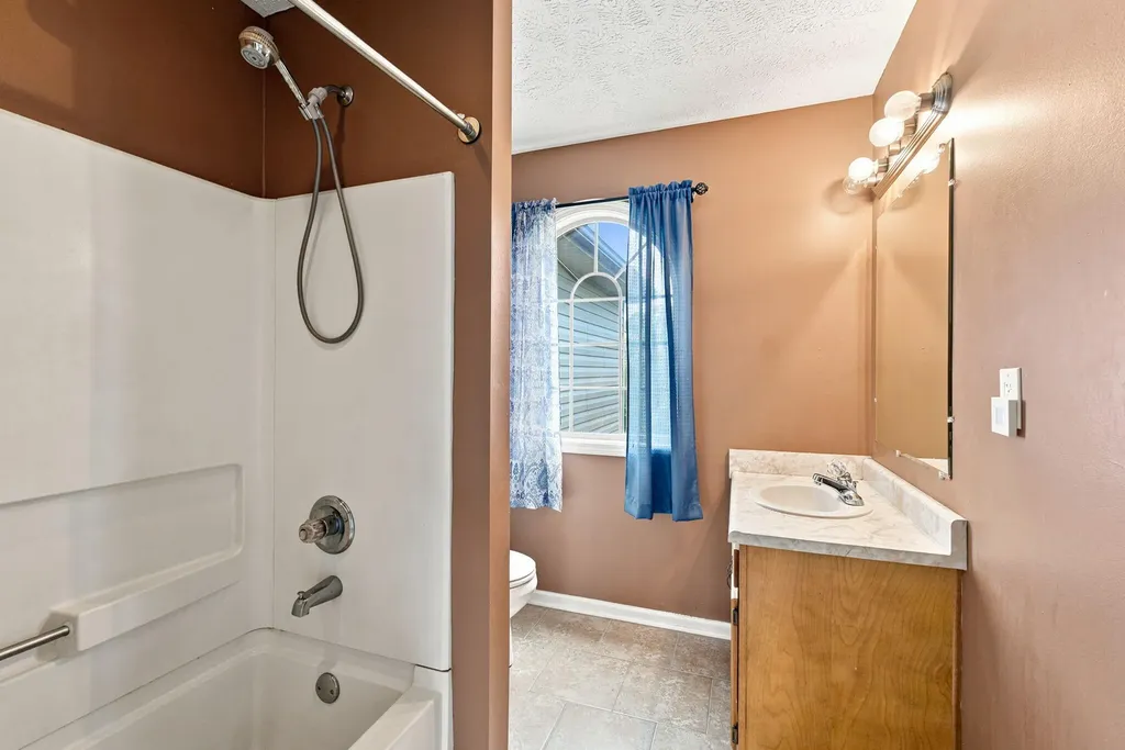 404 E Ridge Drive Nicholasville KY 40356