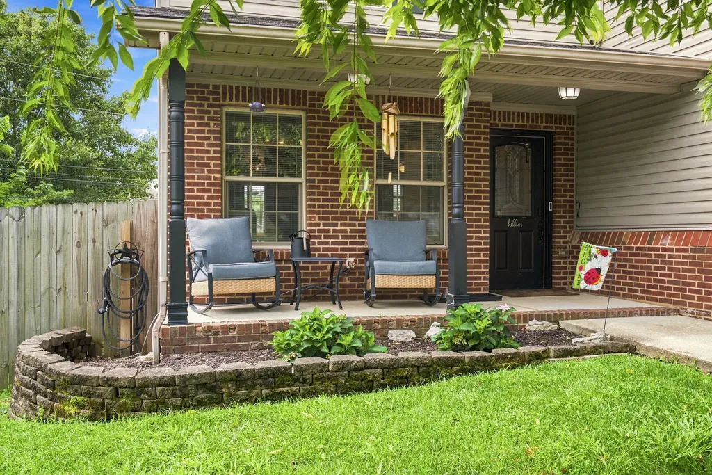 404 E Ridge Drive Nicholasville KY 40356