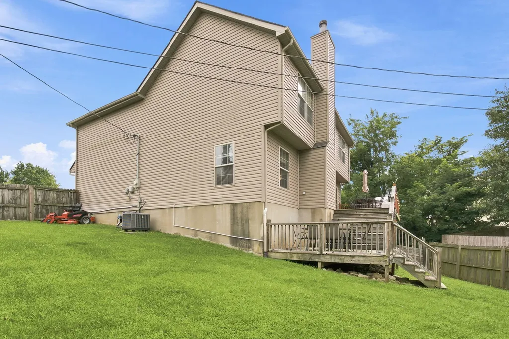404 E Ridge Drive Nicholasville KY 40356