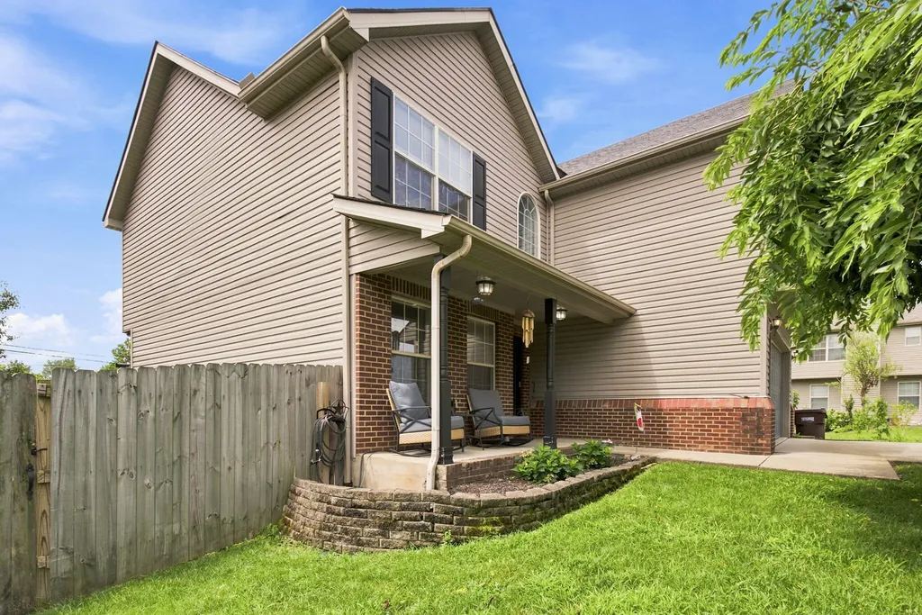 404 E Ridge Drive Nicholasville KY 40356