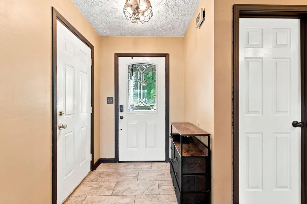 404 E Ridge Drive Nicholasville KY 40356