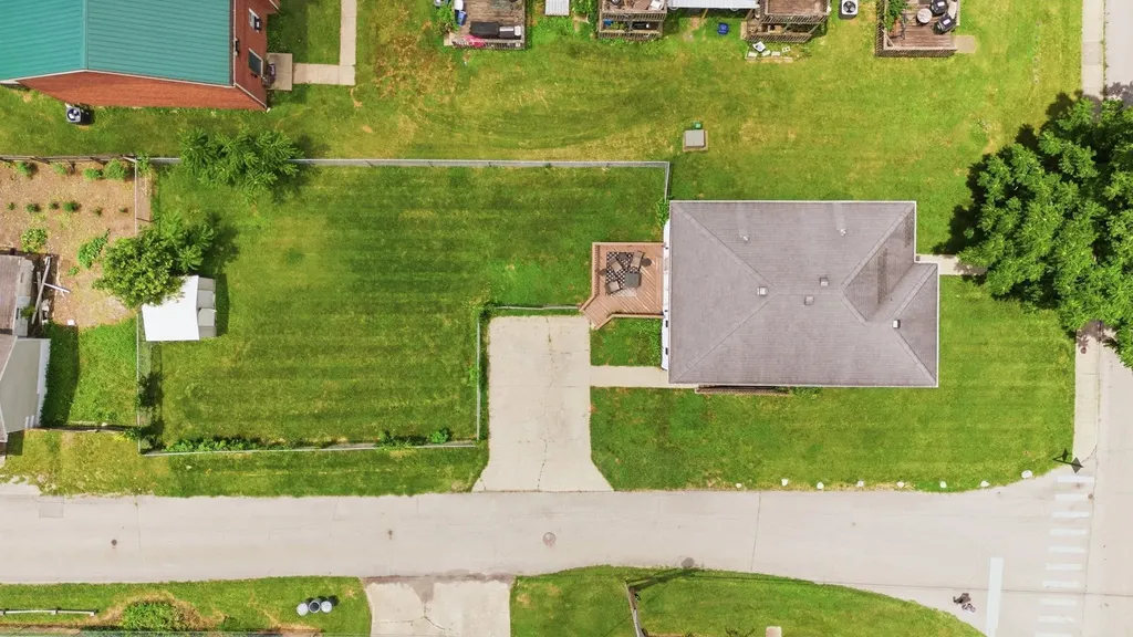 172 Simmons Street Versailles KY 40383