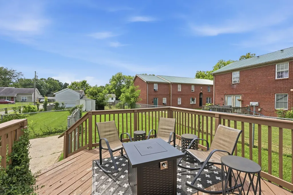 172 Simmons Street Versailles KY 40383