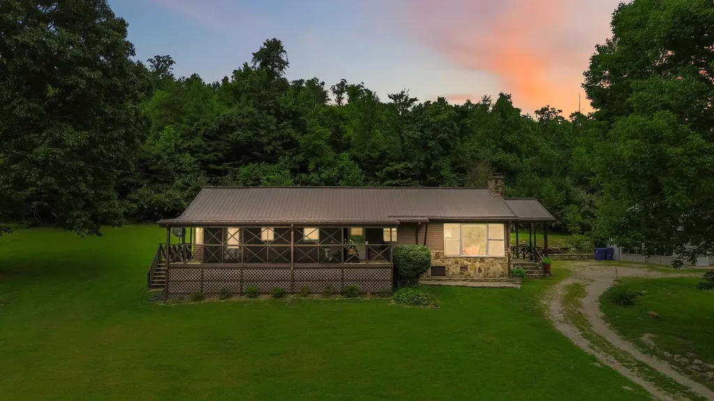 1651 Highway 1643 Somerset KY 42501