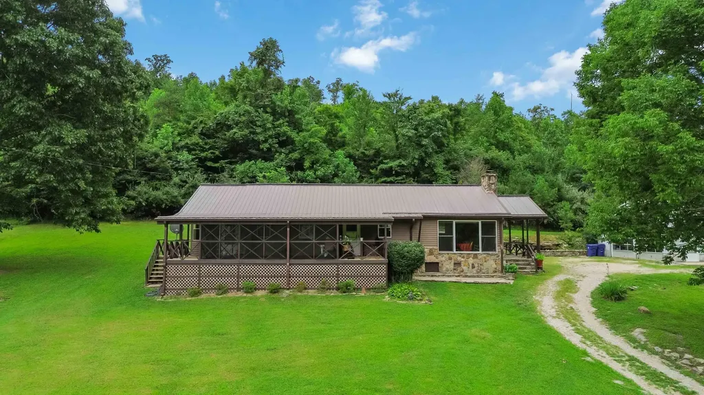 1651 Highway 1643 Somerset KY 42501