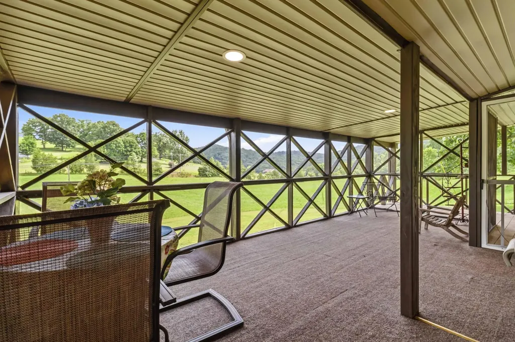 1651 Highway 1643 Somerset KY 42501