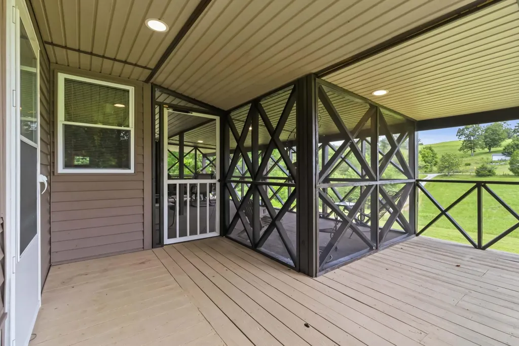 1651 Highway 1643 Somerset KY 42501