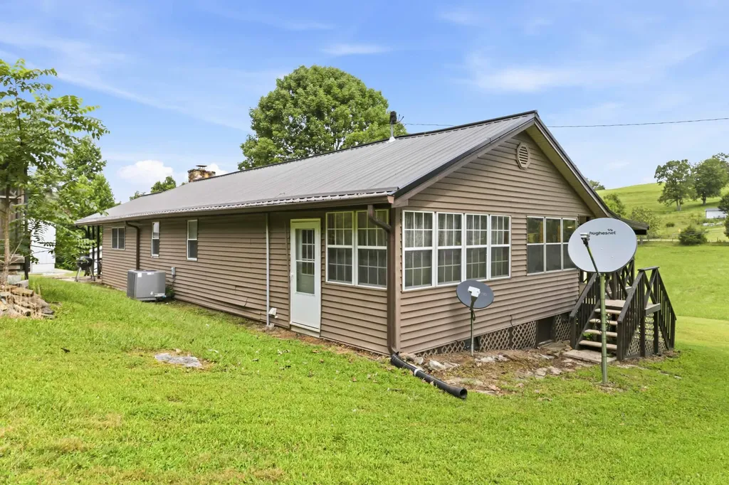 1651 Highway 1643 Somerset KY 42501
