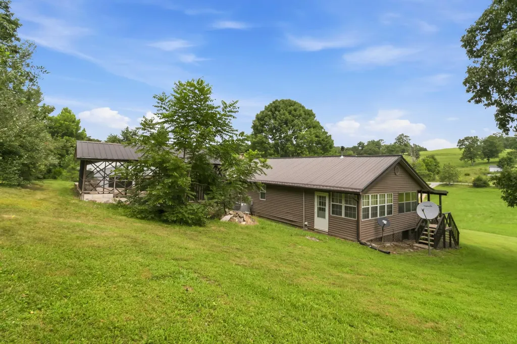 1651 Highway 1643 Somerset KY 42501