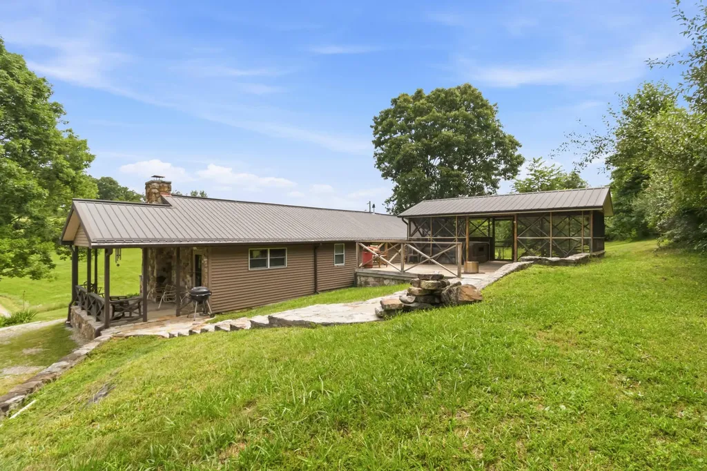 1651 Highway 1643 Somerset KY 42501