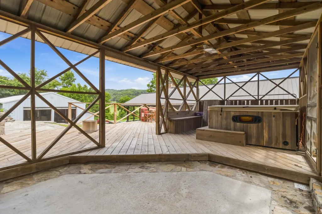 1651 Highway 1643 Somerset KY 42501