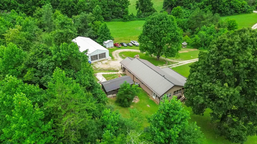 1651 Highway 1643 Somerset KY 42501