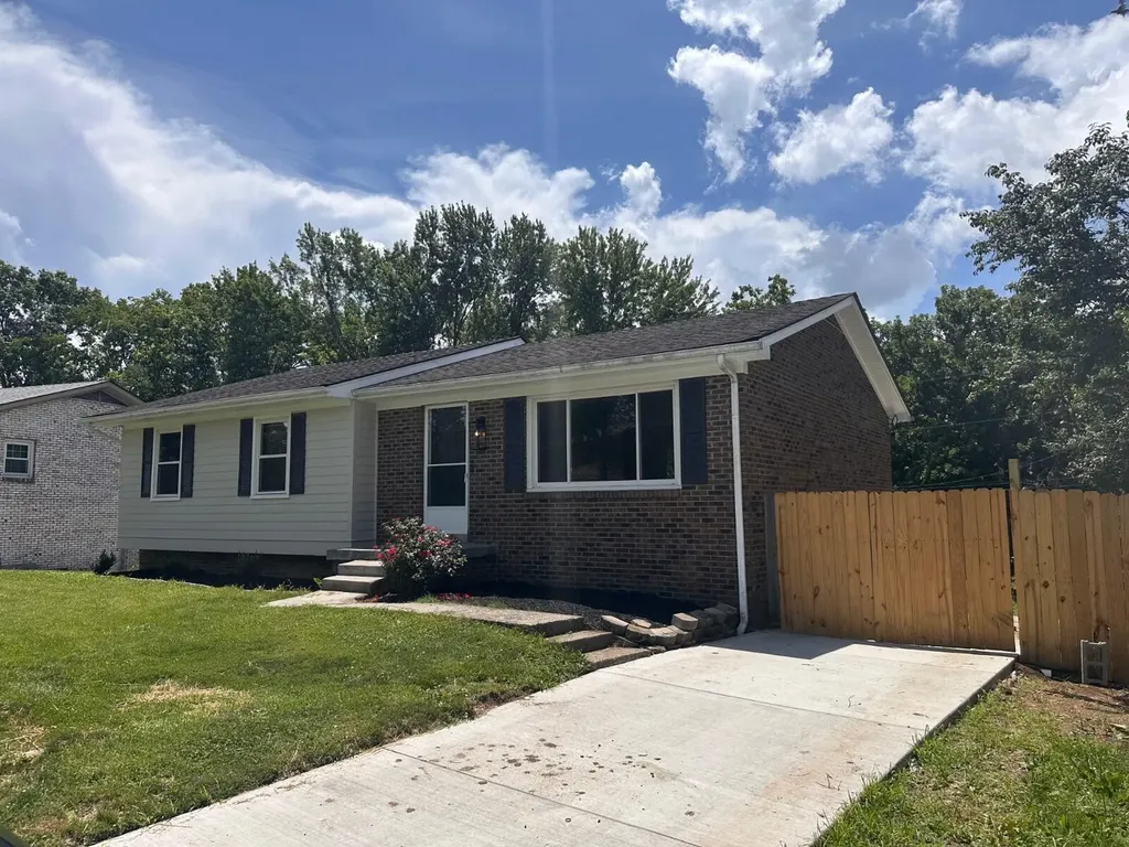 1304 Canonero Drive Lexington KY 40517