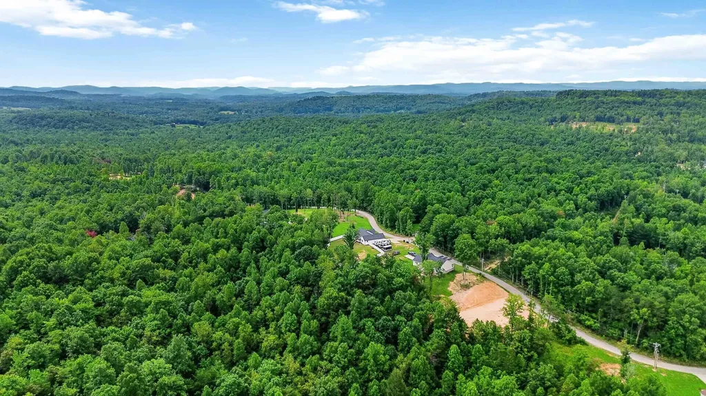 671 Mauney Chapel Road Corbin KY 40701