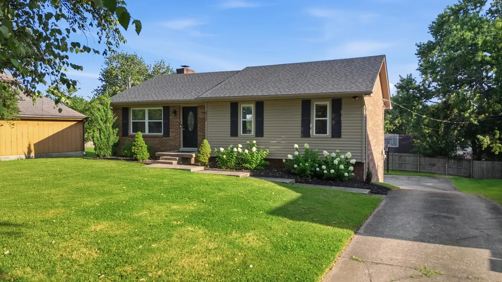 3772 Belleau Wood Drive Lexington KY 40517
