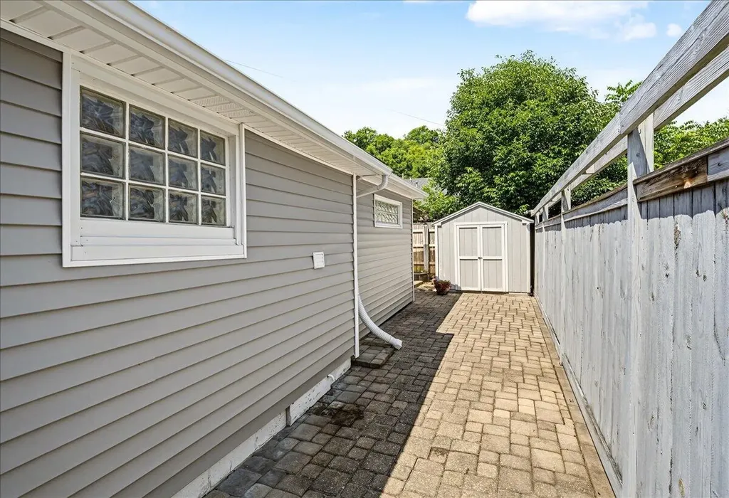 617 Shaw Lane Frankfort KY 40601
