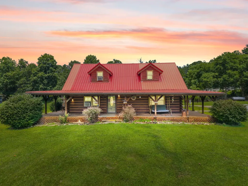 3192 Ky-15 Campton KY 41301