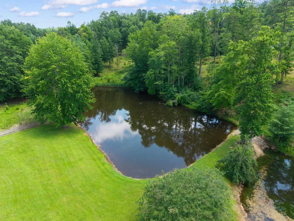 3192 Ky-15 Campton KY 41301