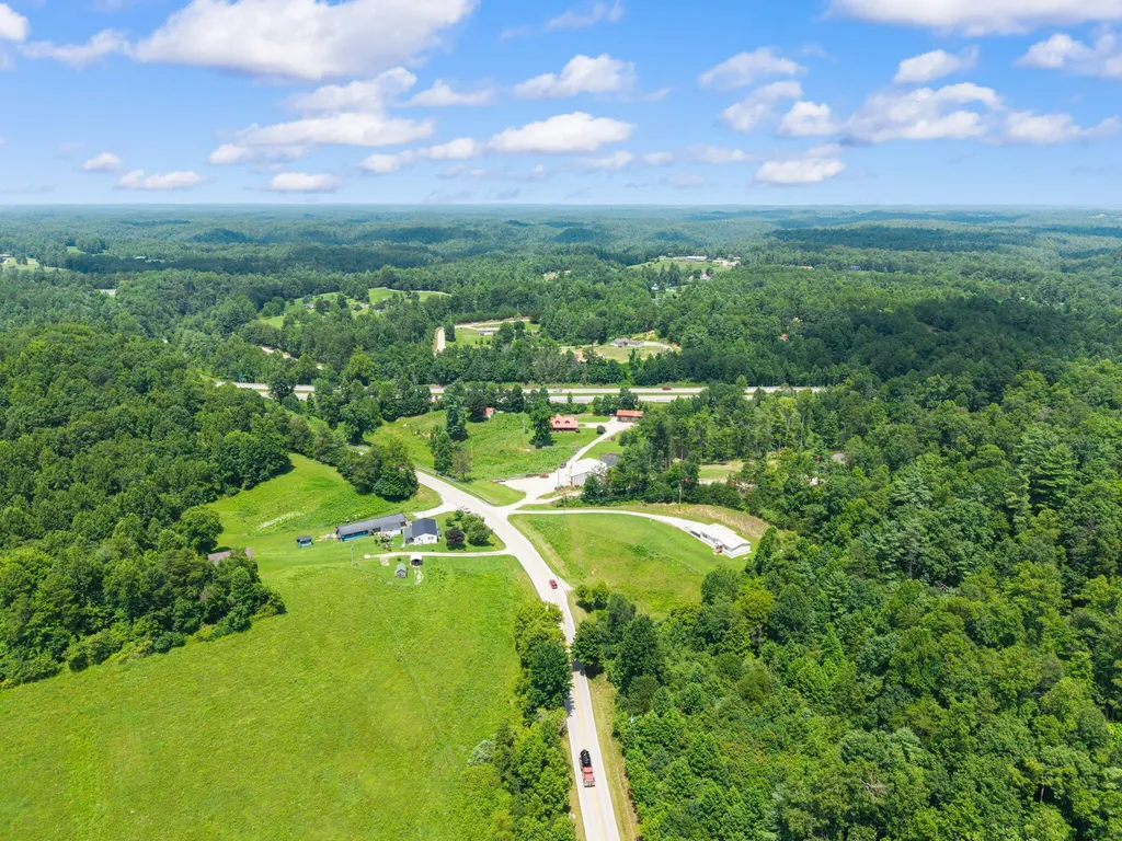 3192 Ky-15 Campton KY 41301