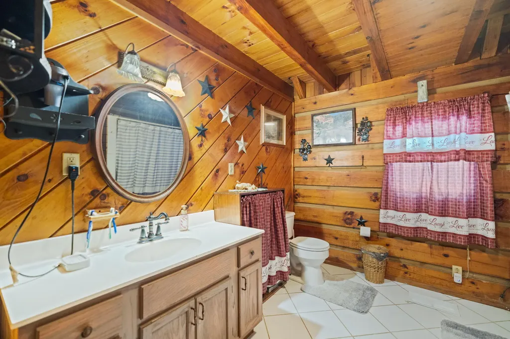 3192 Ky-15 Campton KY 41301