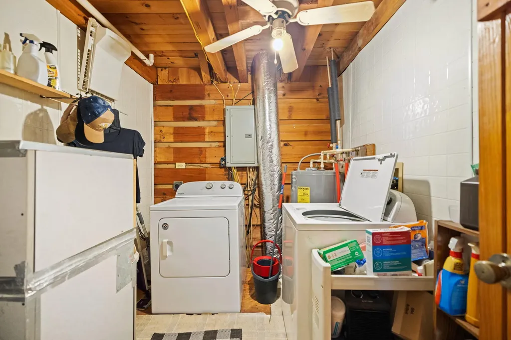 3192 Ky-15 Campton KY 41301