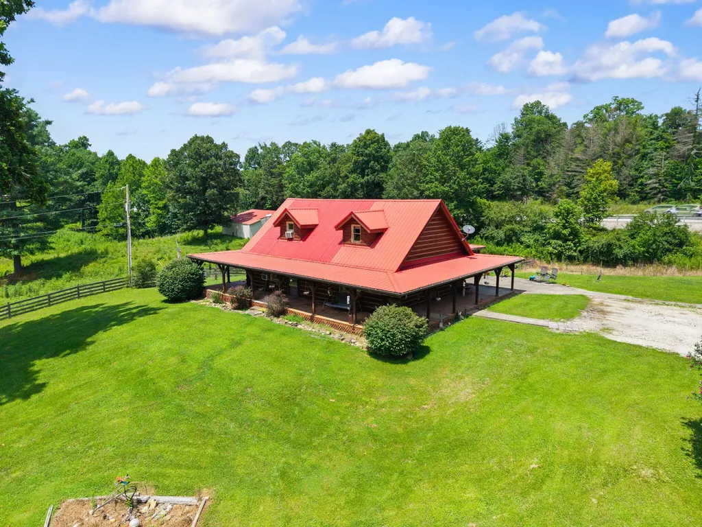 3192 Ky-15 Campton KY 41301