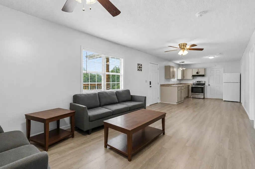 90 Quail Ridge Road London KY 40744