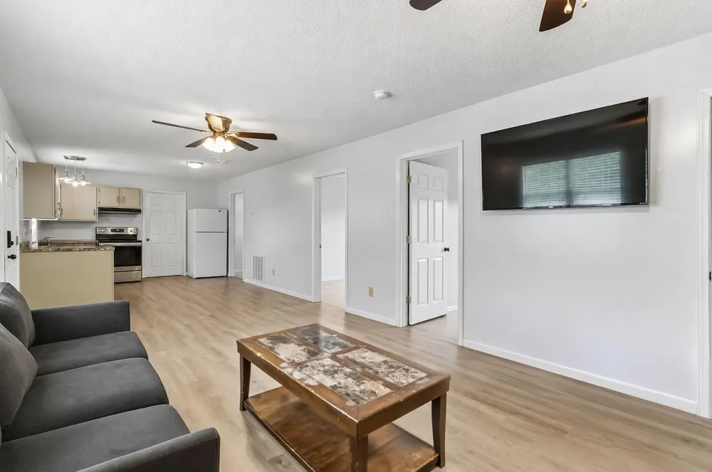 90 Quail Ridge Road London KY 40744