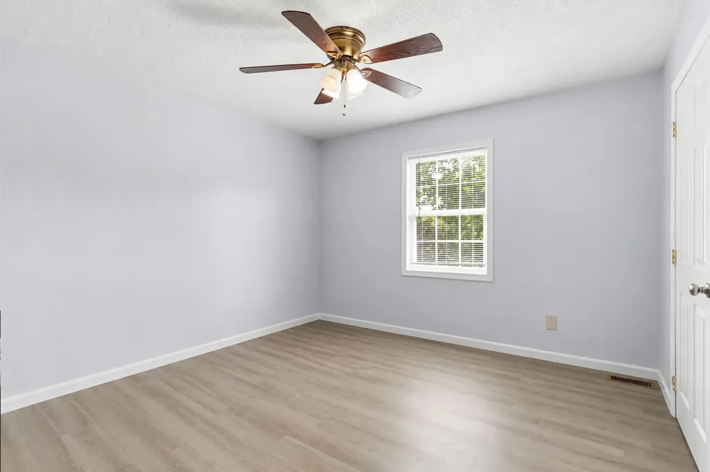 90 Quail Ridge Road London KY 40744