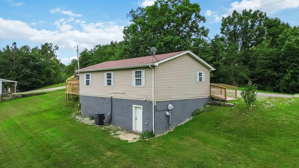 90 Quail Ridge Road London KY 40744
