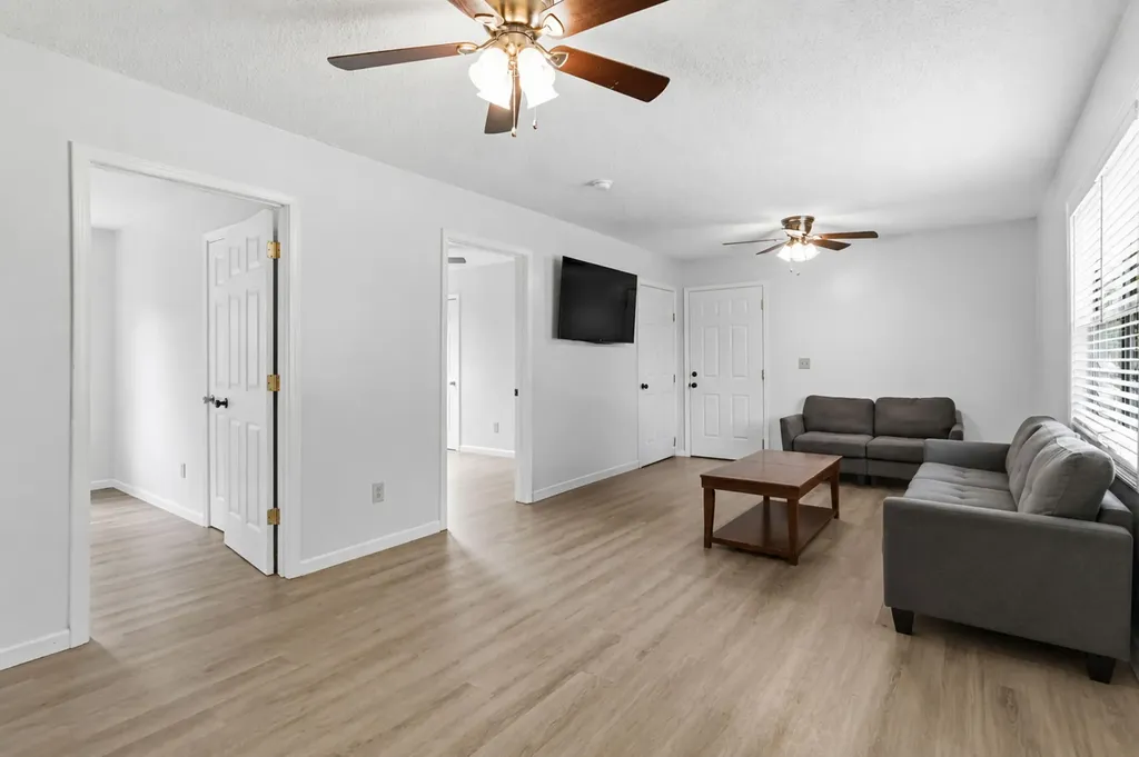 90 Quail Ridge Road London KY 40744