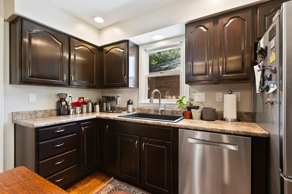 2456 Woodfield Circle Lexington KY 40515
