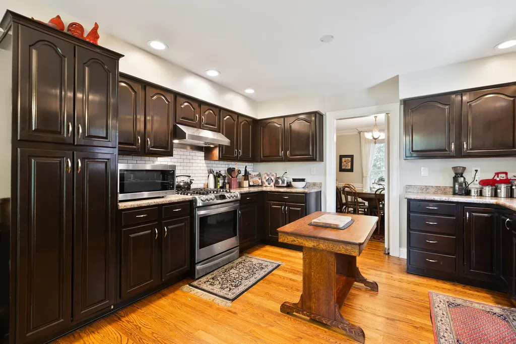 2456 Woodfield Circle Lexington KY 40515