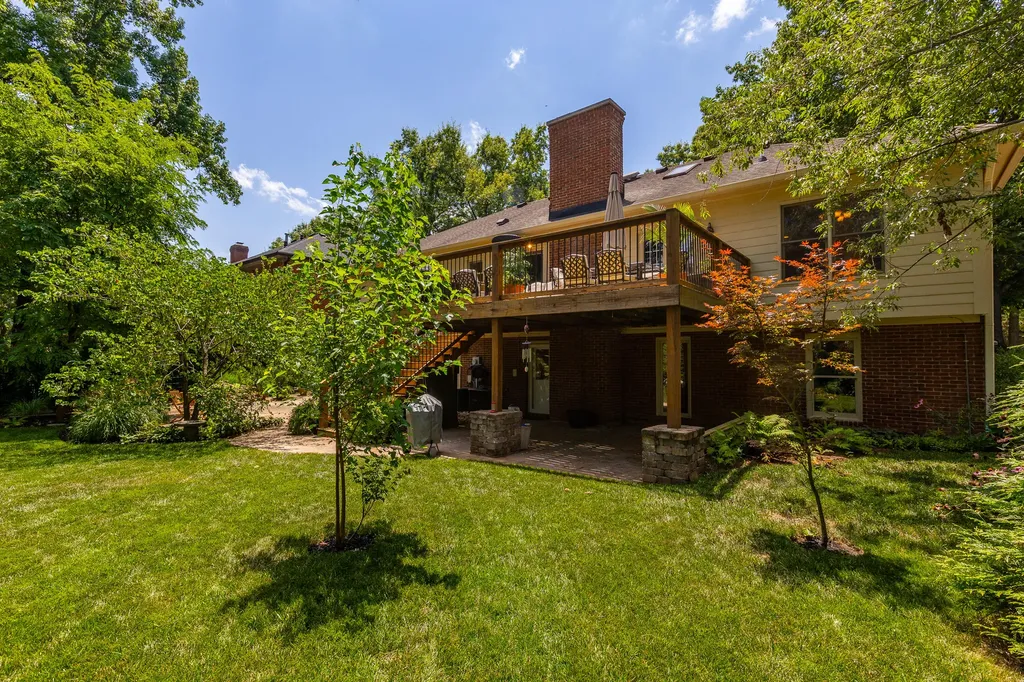 2456 Woodfield Circle Lexington KY 40515